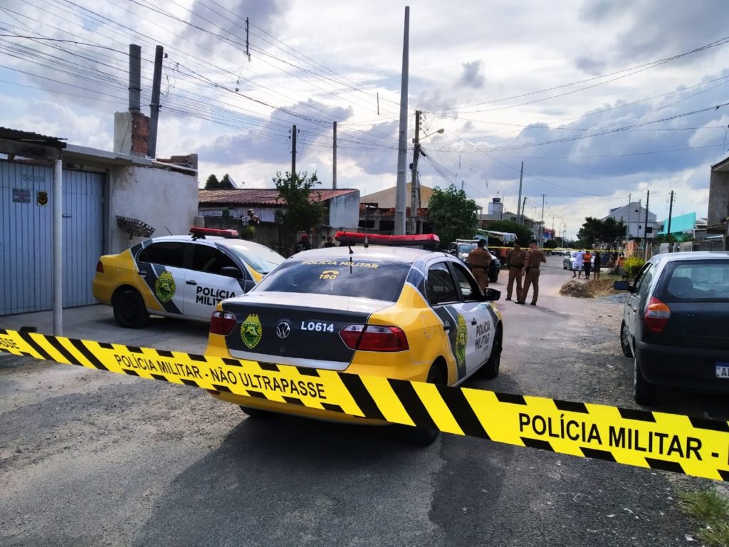 Jovem tenta correr após identificar atiradores, mas morre baleado em São José dos Pinhais