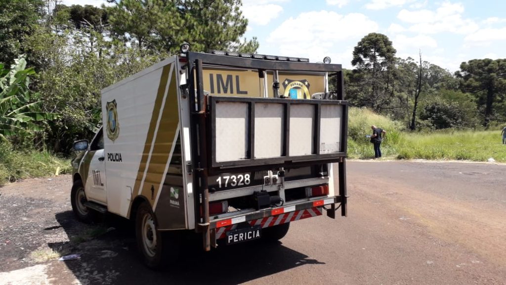Idoso encontra corpo carbonizado durante limpeza de terreno em Araucária