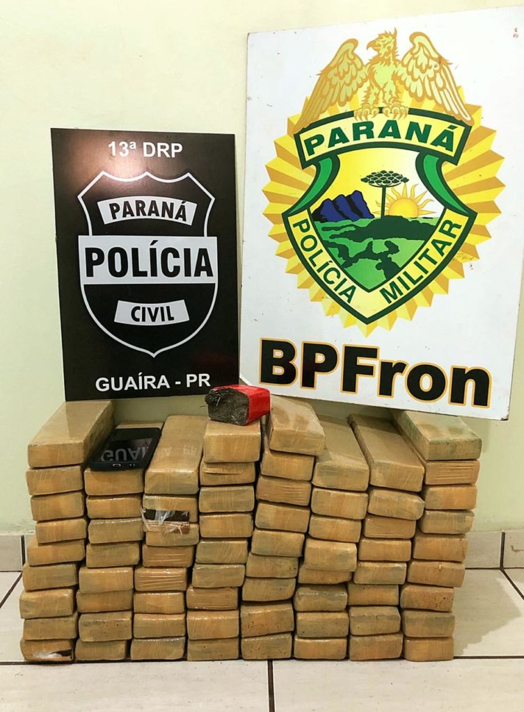 Ação do BPFron e Polícia Civil resulta em captura de foragido e em apreensão de 46 kg de maconha em Guaíra