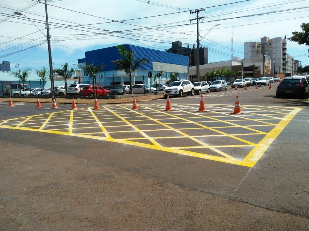 Mais dois cruzamentos recebem “Yellow Box” em Cascavel. Você sabe o significado das caixas amarelas? Mais dois cruzamentos recebem “Yellow Box” em Cascavel. Você sabe o significado das caixas amarelas?