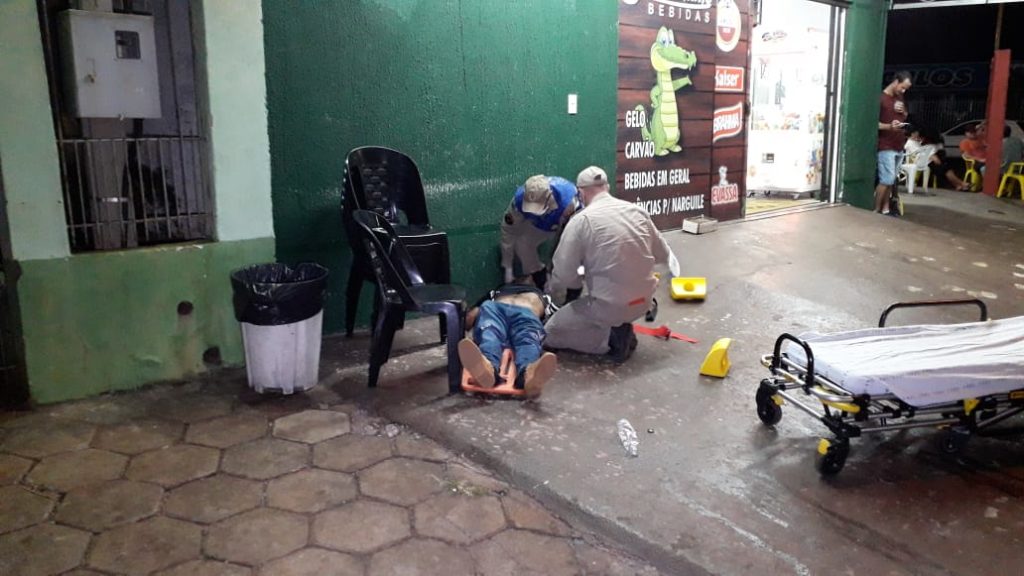 Homem sofre queda e mobiliza socorristas e médico do Siate ao São Cristóvão