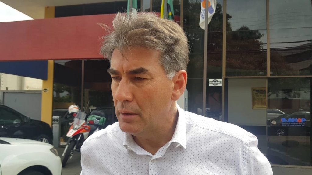 Prefeito dá detalhes sobre novas medidas que devem ser adotadas para combate e prevenção ao coronavírus