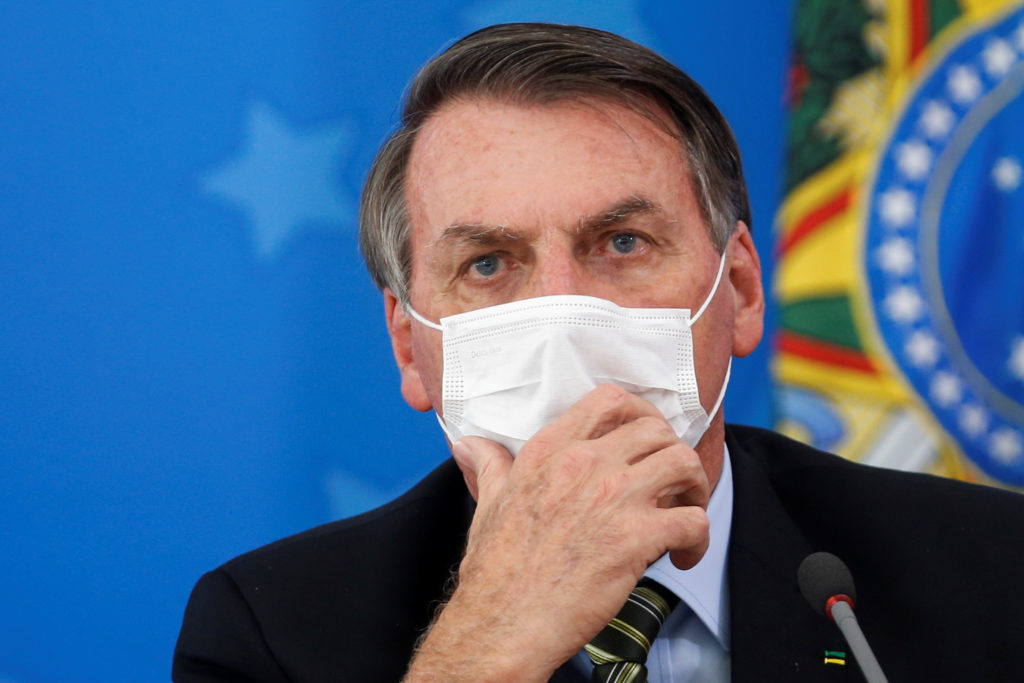 Bolsonaro defende protocolo de tratamento precoce contra covid-19
