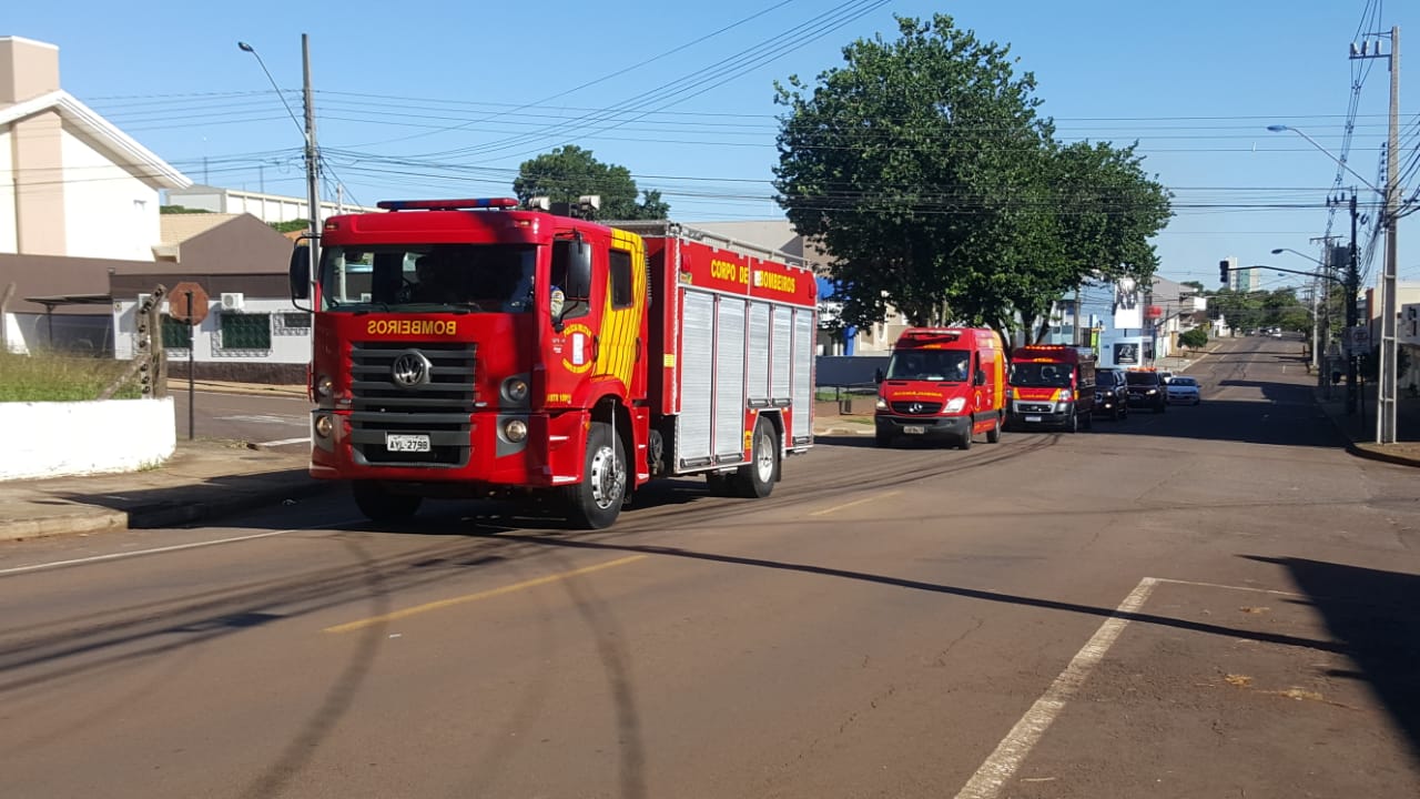 Bombeiros em carreata apelam: população, fique em casa!