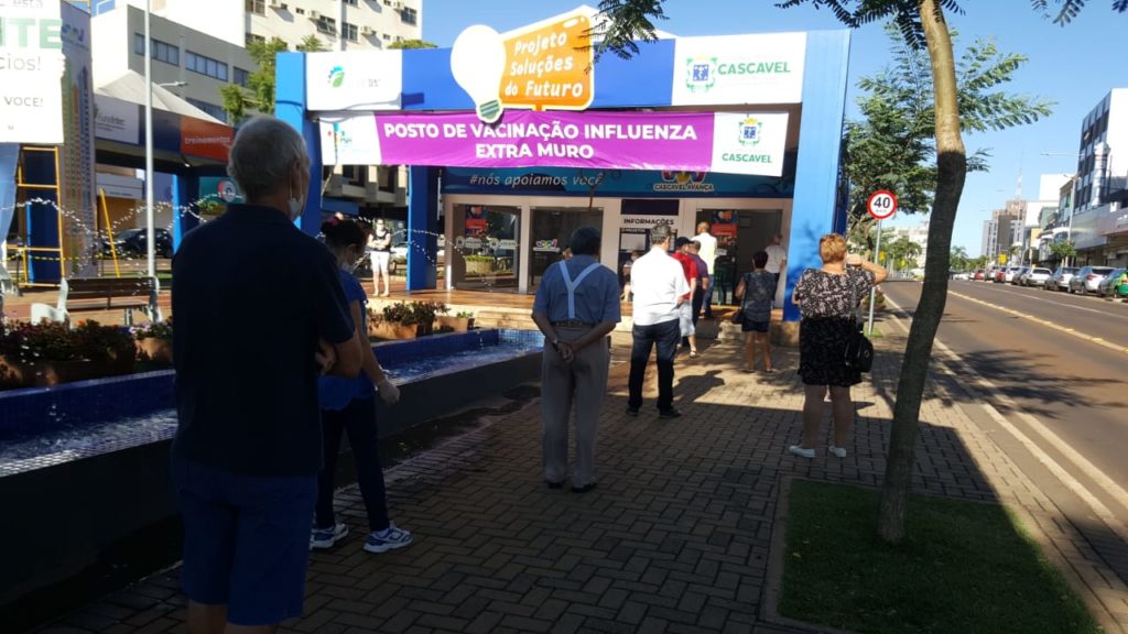 Ministério da Saúde determina adiamento do calendário nacional de vacinação