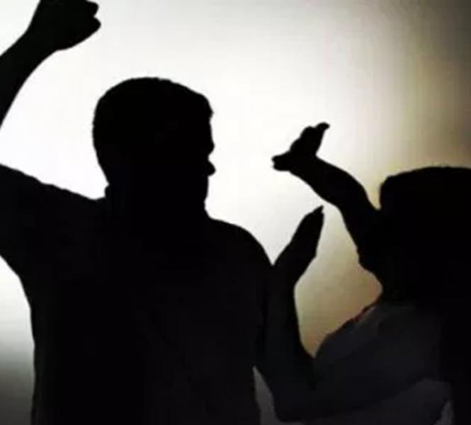 Homem é preso ao morder e jogar objetos contra a companheira em Sengés