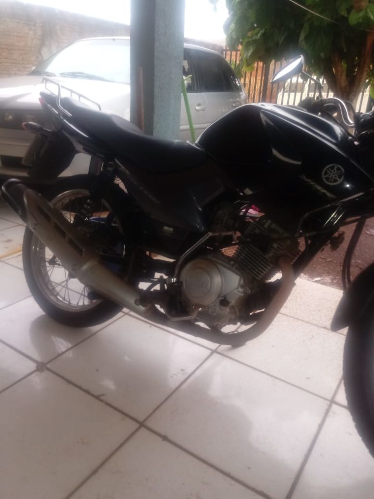 Motocicleta Yamaha YBR Factor com placa ASE-1834 foi furtada no Brasmadeira