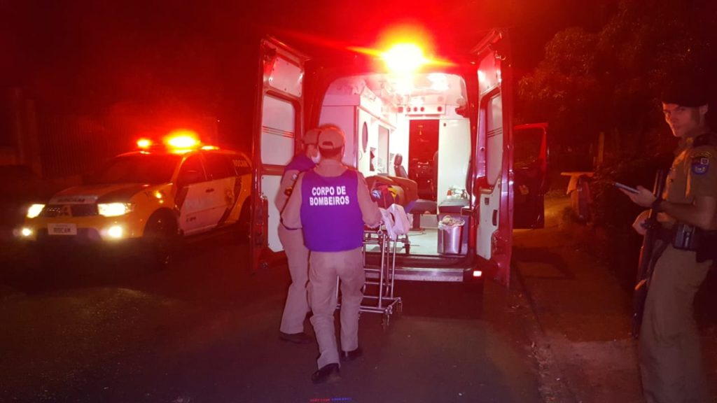 Homem é gravemente ferido por tiros no tórax no Santa Cruz