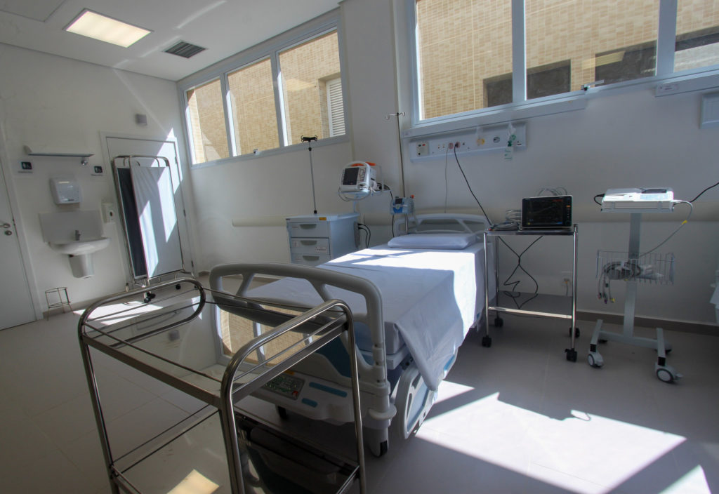 Polícia prende integrantes de grupo criminoso que utilizavam nome de hospital para golpes