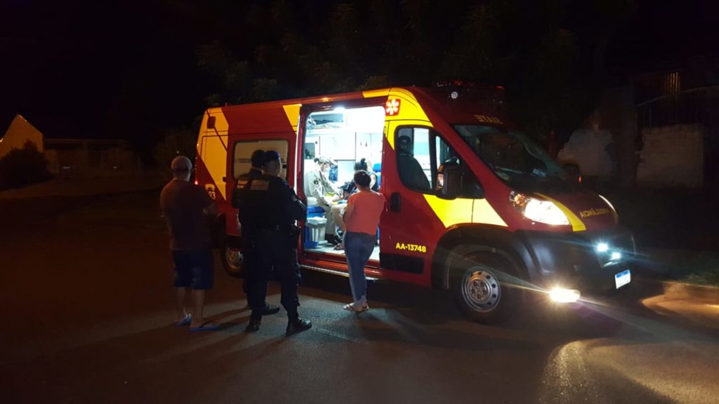 Mulher é esfaqueada durante assalto no Bairro Floresta