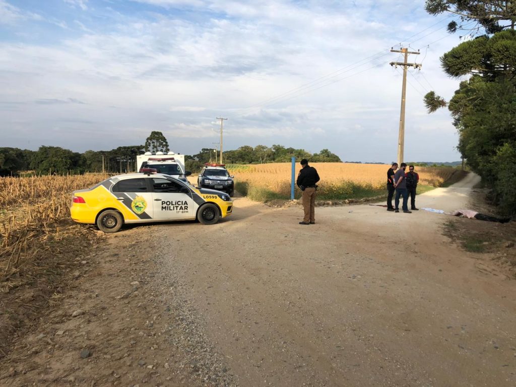 “Bateram e esfaquearam muito ele, foi cruel”, relata a filha de taxista morto após corrida