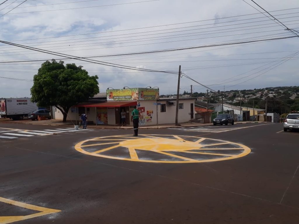 Cettrans/Transitar começa a implantar ‘minirrotatória’ na Rua Ipanema, no Bairro Brasília