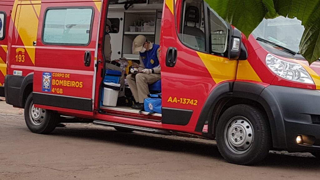 Mulher fica ferida ao cair de escada no Jardim Padovani