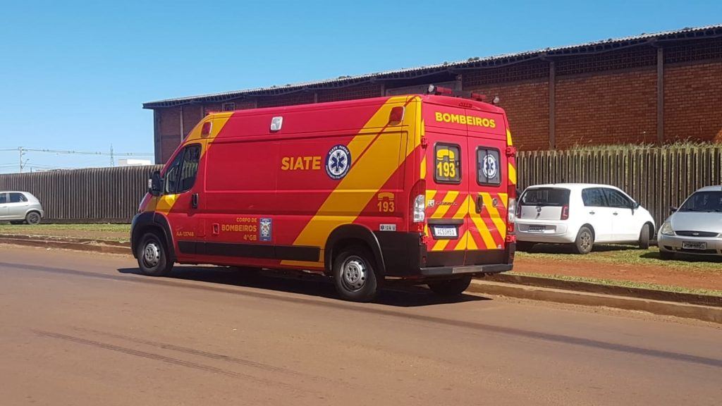 Trabalhador sofre luxação no tornozelo ao cair de altura em empresa às margens da BR-277 perto do autódromo