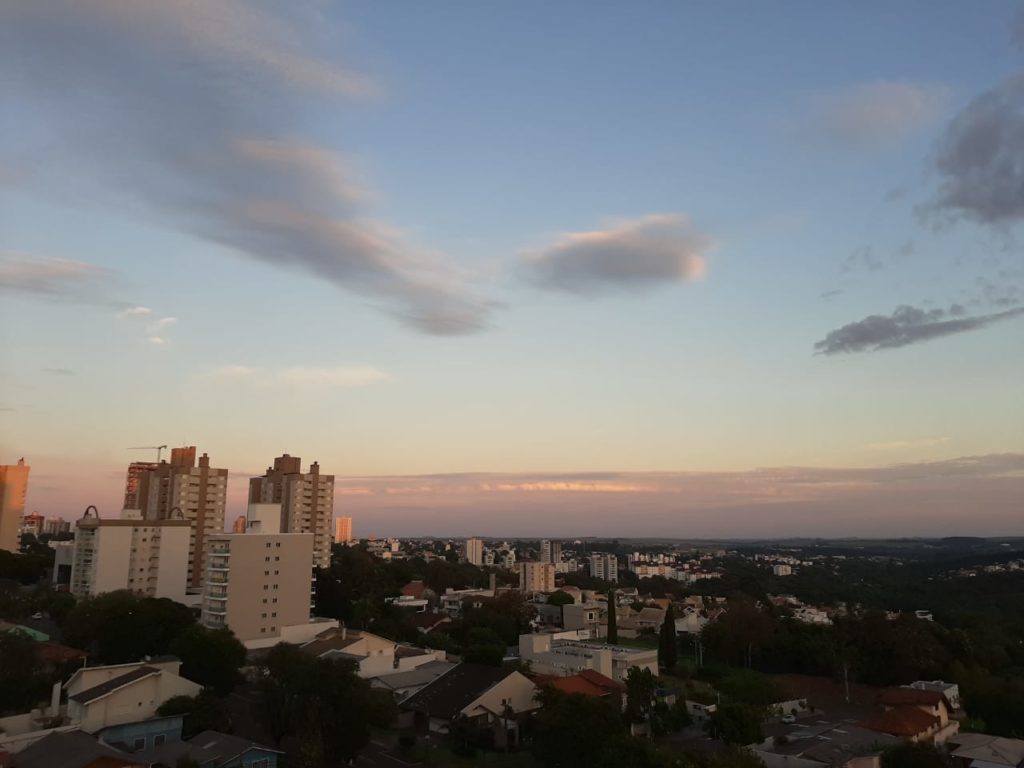 Instabilidade se espalha e pode chover nesta segunda-feira