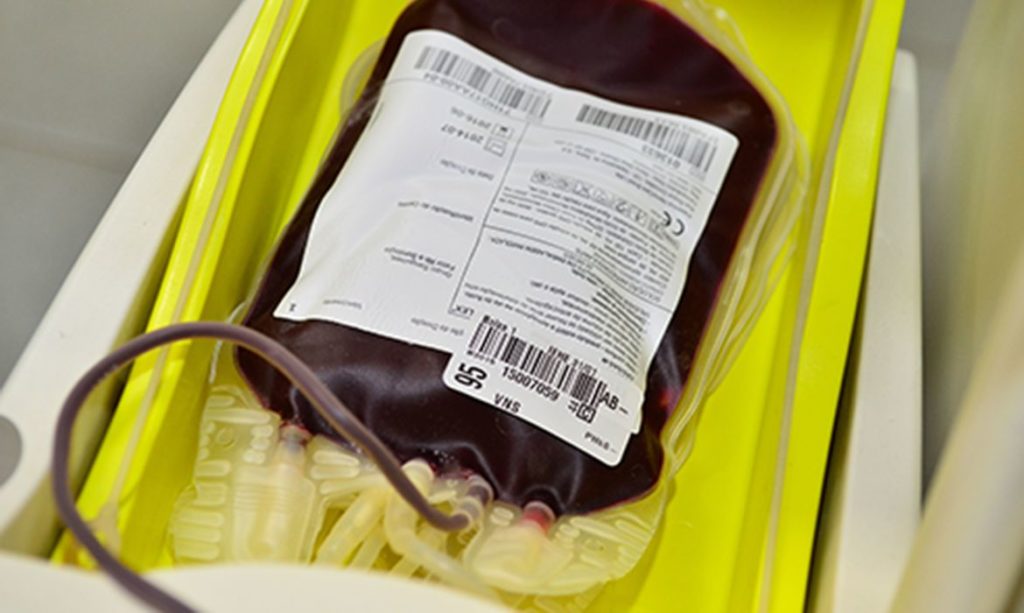Uso de plasma do sangue para combater coronavírus tem resultados positivos