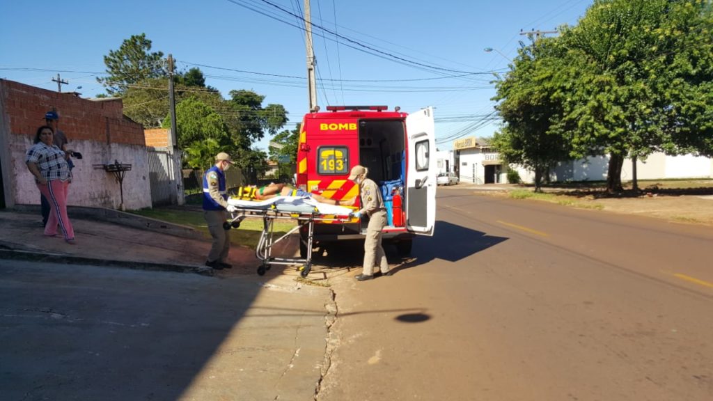 Homem fica ferido após sofrer queda de três metros enquanto realizava reparo em telhado