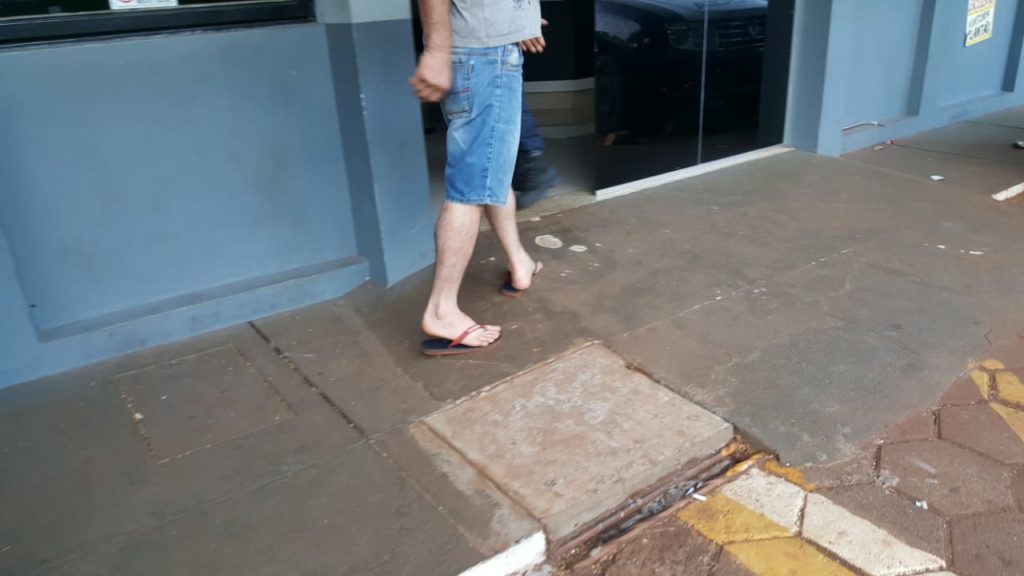Homem é detido dirigindo embriagado no Bairro Santo Onofre