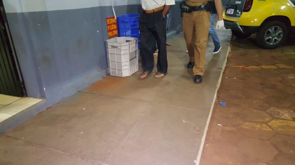 Homem é preso pela Polícia Militar no Bairro Floresta