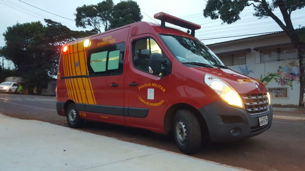 Homem sofre luxação em ombro após cair de andaime e é socorrido pelo Siate no Santo Onofre