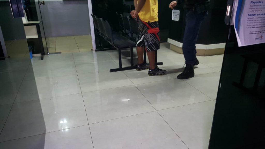 Menor descumpre medida protetiva, se aproxima da mãe e acaba detido no Pacaembu
