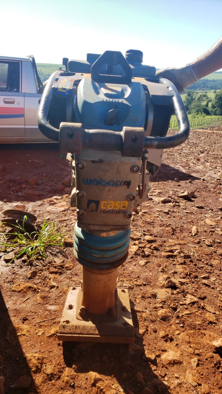 Equipamentos são furtados em obra localizada na Rua Jorge Lacerda; Donos oferecem R$ 2 mil de recompensa por informações Imagem referente a Equipamentos são furtados em obra localizada na Rua Jorge Lacerda; Donos oferecem R$ 2 mil de recompensa por informações