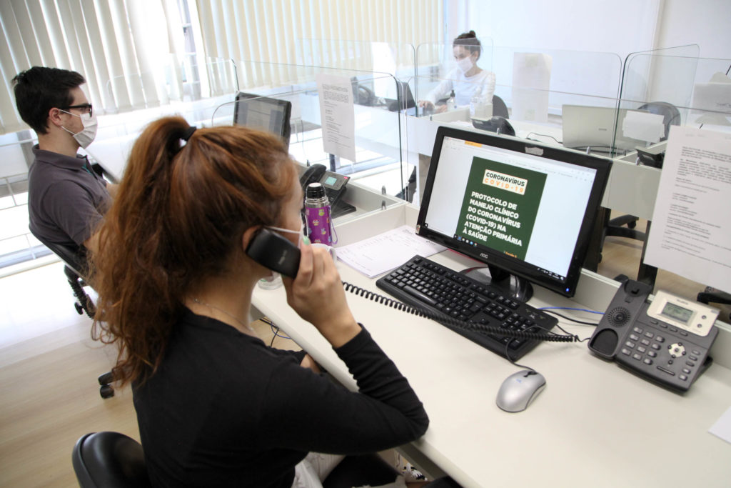 Pacientes com sintomas respiratórios devem entrar em contato primeiro com o Call Center, diz Sesau
