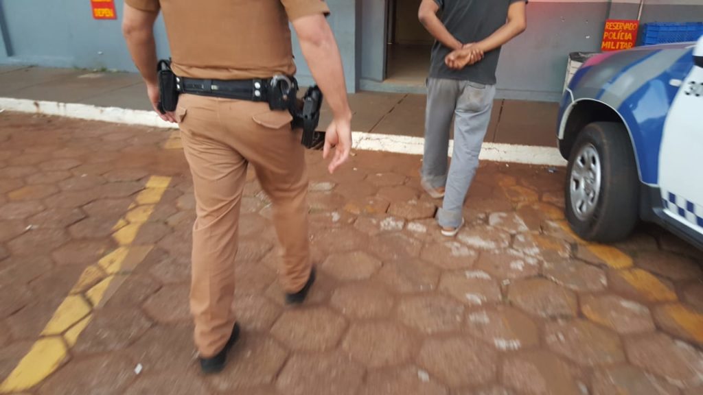 Homem é detido pela PM e GM após agredir a companheira no Jardim Veneza