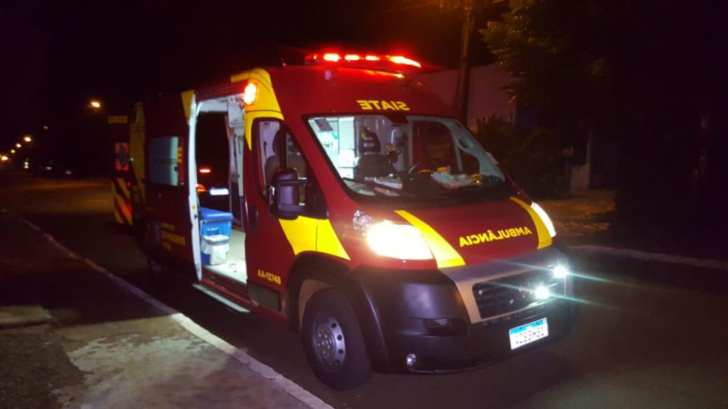 Idosa de 79 anos fica ferida ao sofrer queda em casa no Brasília; Siate foi mobilizado