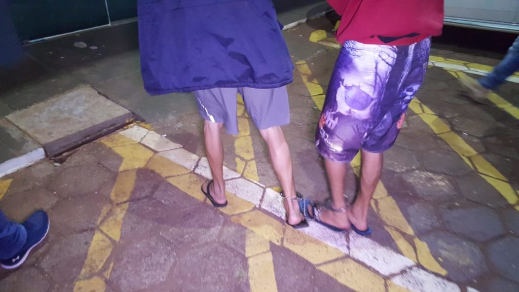 Após investigação, Denarc aborda ponto de tráfico no Claudete, detém dupla e apreende drogas