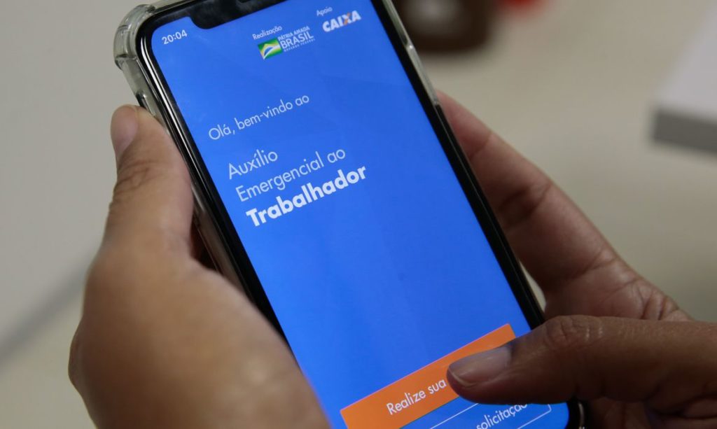 Caixa credita R$ 1,4 bilhão para beneficiários do auxílio emergencial do ciclo 4 nascidos em agosto