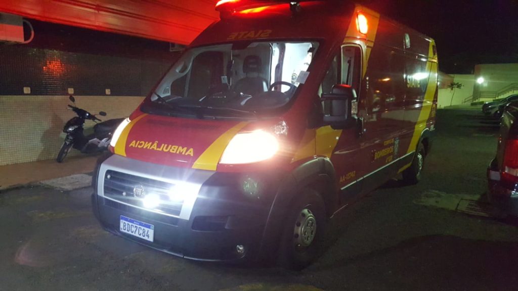 Idoso sofre queda e fica ferido no Bairro Santa Felicidade