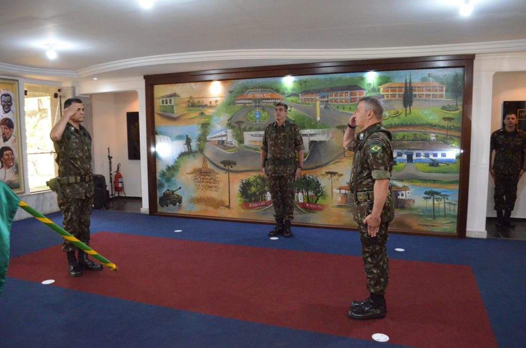 Solenidade marca troca de comando da 15ª Brigada de Infantaria Mecanizada