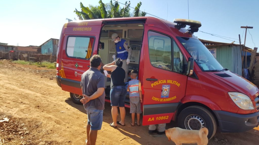 Homem sofre queda de 4 metros de altura no Cascavel Velho