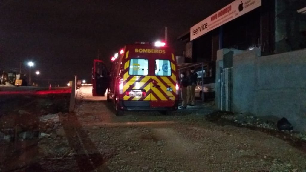Trabalhadores da trincheira da Mario Tourinho se esfaqueiam em briga