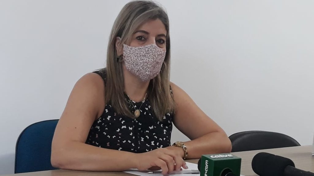 Secretária de Educação dá detalhes sobre mudanças no calendário letivo da rede Municipal