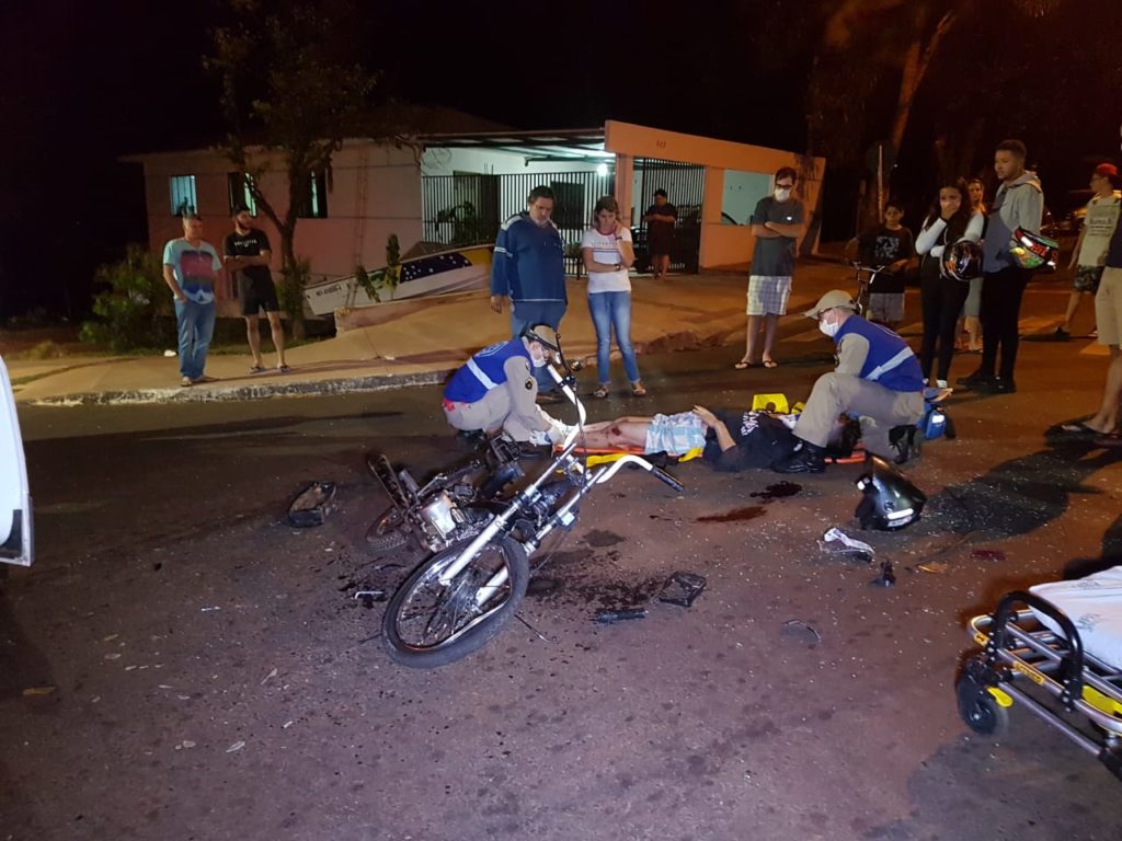 Motociclista sofre fraturas em grave acidente de trânsito na Rua Ipanema
