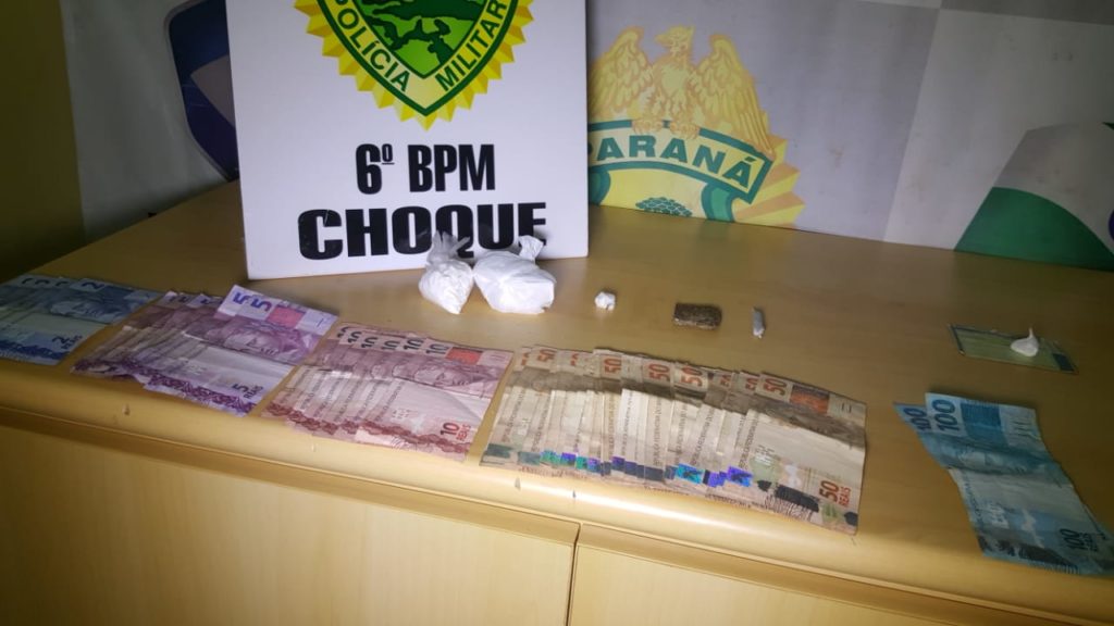 Dupla é detida pelo Choque com cocaína, maconha e dinheiro no Santa Cruz