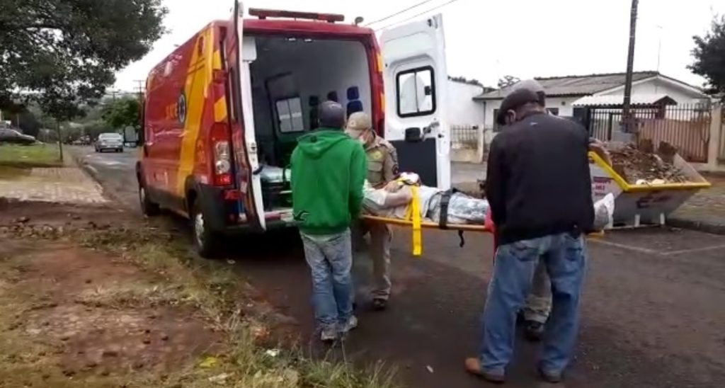 Homem sofre crise convulsiva e fica ferido ao cair de andaime no Bairro Alto Alegre