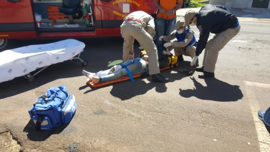 Motociclista fica ferida em acidente de trânsito no Bairro Coqueiral