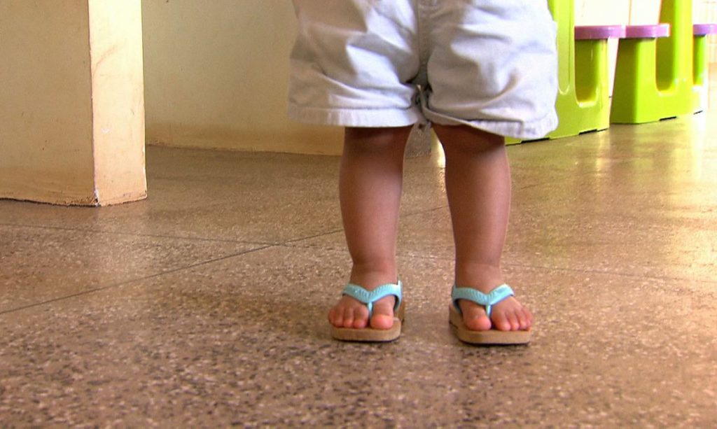 Criança vai ser indenizada em R$ 15 mil por descarga elétrica em creche