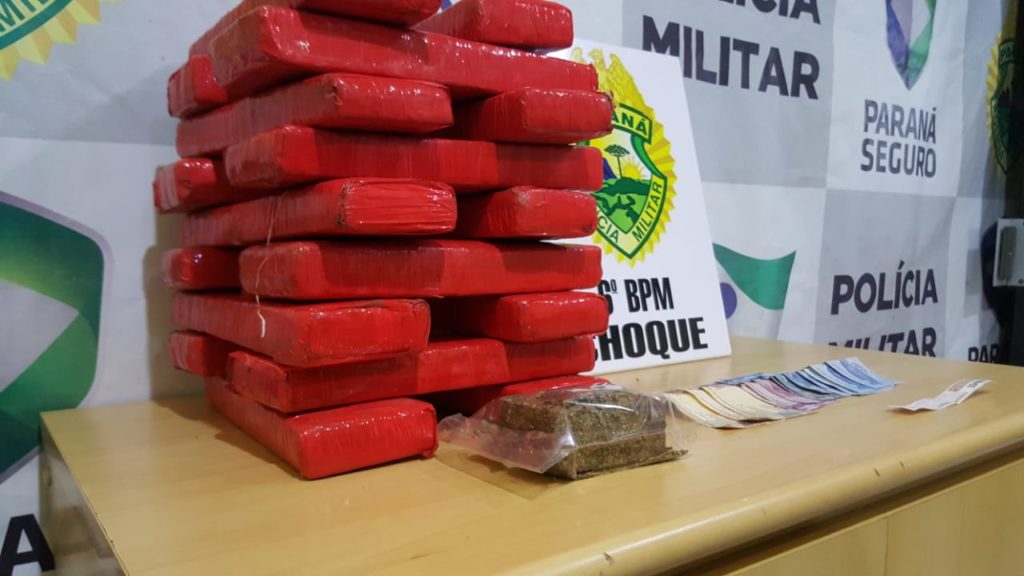 Menor que transportava 18 tabletes de maconha é apreendido pelo Choque na Rodoviária