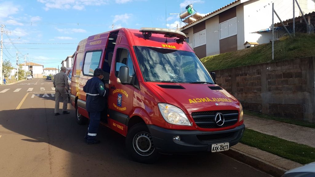 Mulher que esfaqueou o filho no Riviera deixa a cadeia