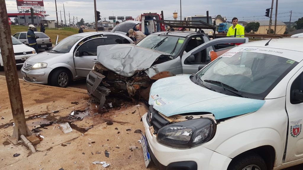 Grave acidente é registrado no Trevo Cataratas