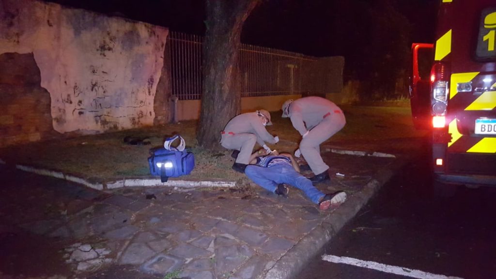 Vítima de agressão, homem procura ajuda em base da PM no Universitário; Siate foi mobilizado