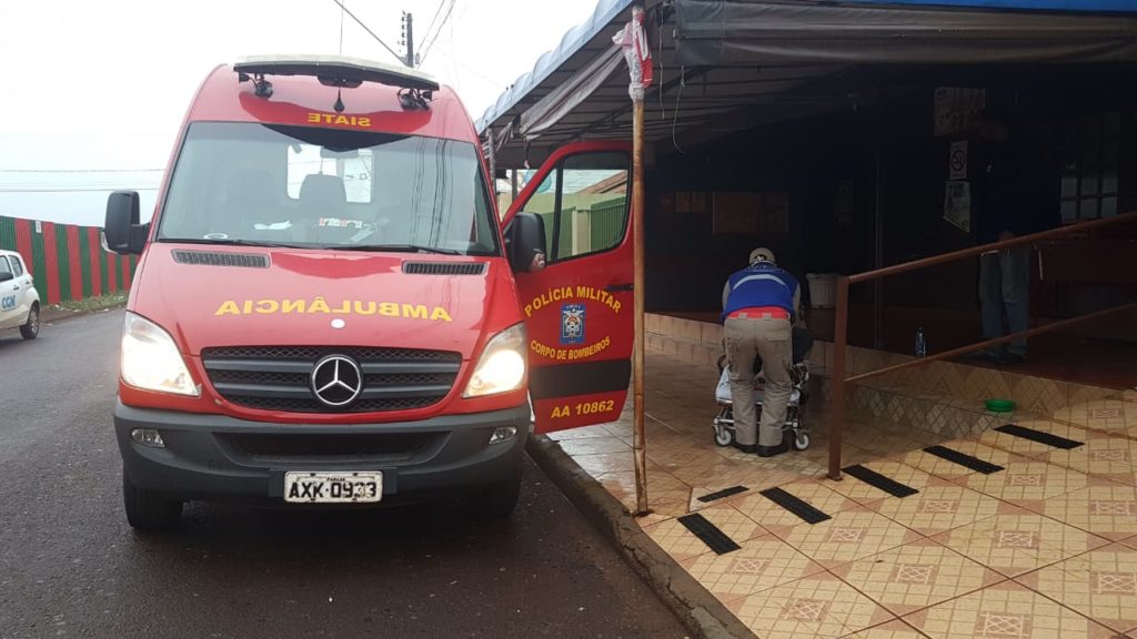 Homem é socorrido ao sofrer queda no Bairro Paulo Godoy