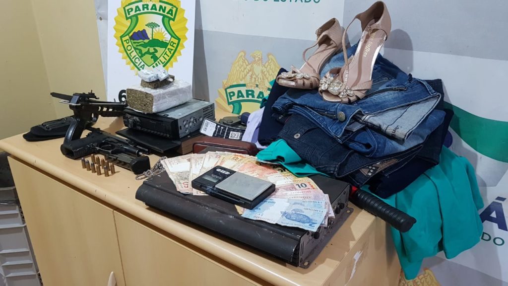 Homem é preso no Guarujá com pistola, dinheiro, entorpecentes e materiais sem comprovação