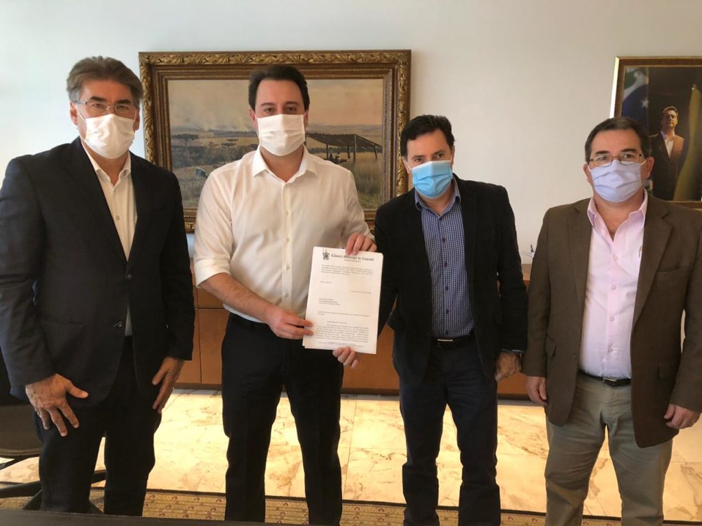 Porto Seco: Prefeito e Presidente da Câmara se reúnem com o Governador pedindo continuação das atividades