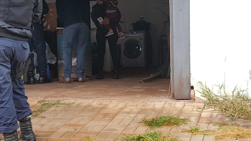 Criança localizada em suposto ponto de tráfico no Santa Cruz foi entregue à tia