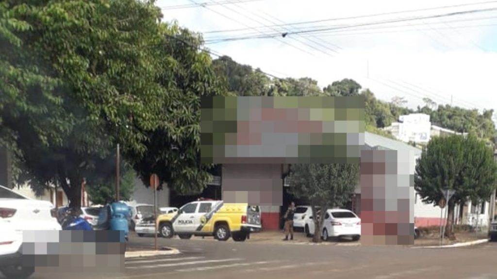 PM cumpre mandados judiciais contra frequentadores de festa realizada em Salto do Lontra